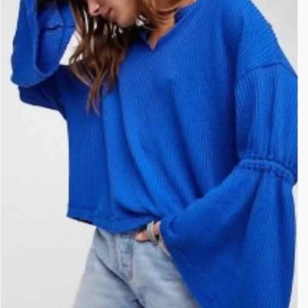Free People waffle weave, bell sleeve, vibrant blue top - M - Picture 1 of 13